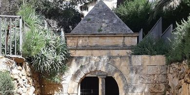 קבר יאסון