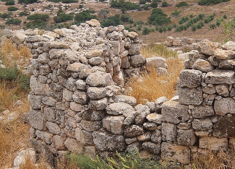 בין המרידות חורבת בורגין, צילום- Davidbena, ויקיפדיה