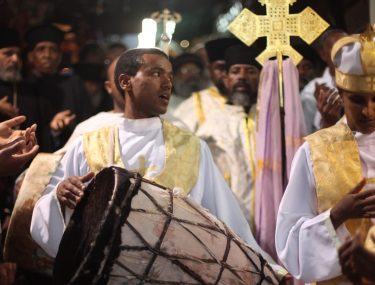 נוצרים אתיופים בחג המסקל בירושלים.