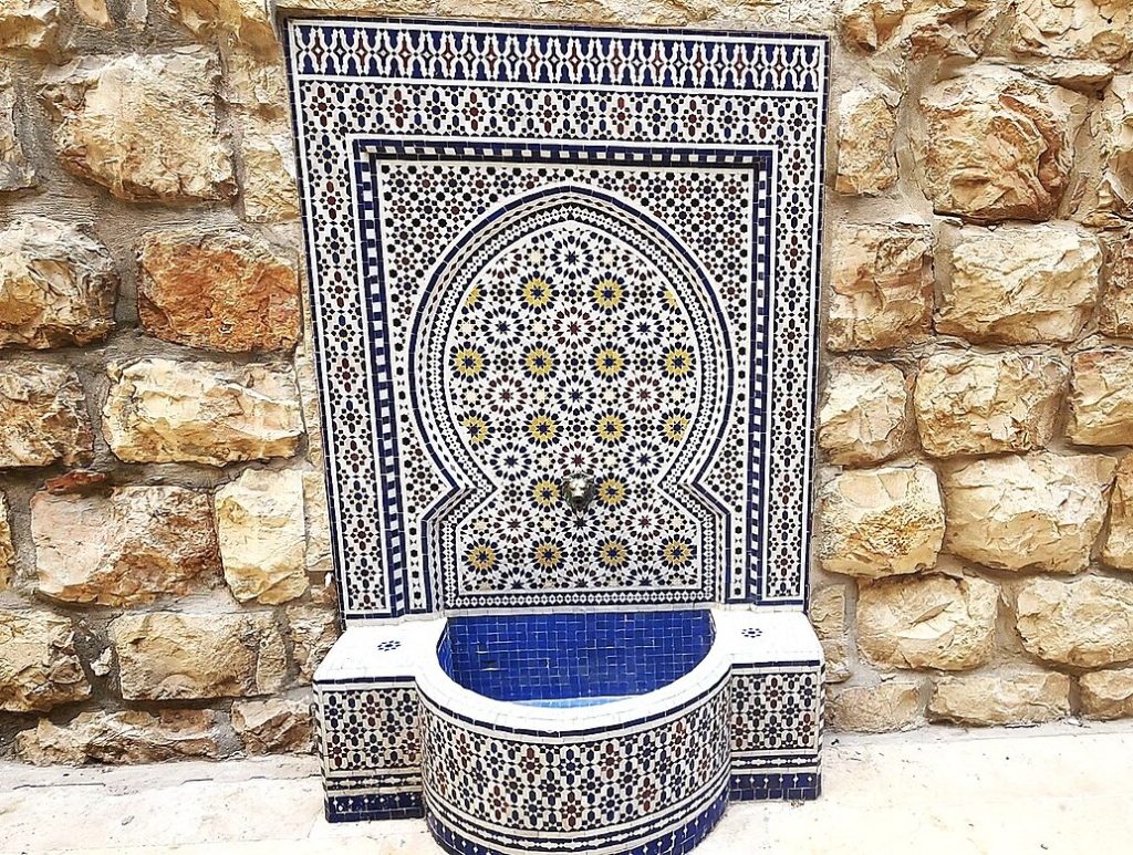 'החצר האנדלוסית'