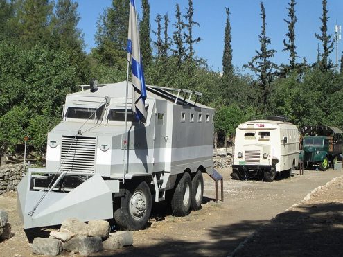 משורינים בחאן שער הגיא.
