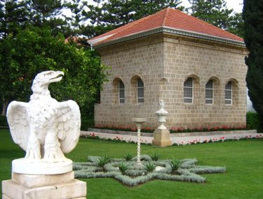 קבר בהא אללה, עכו.