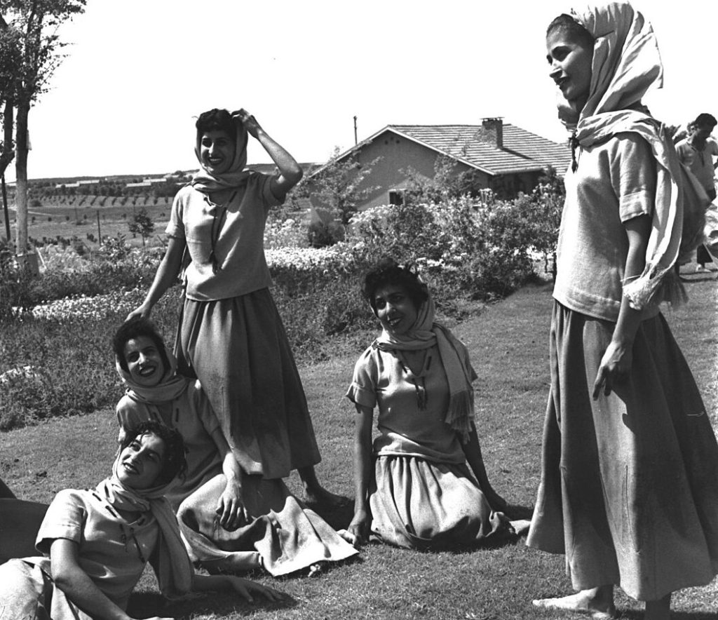 להקת ענבל, 1956