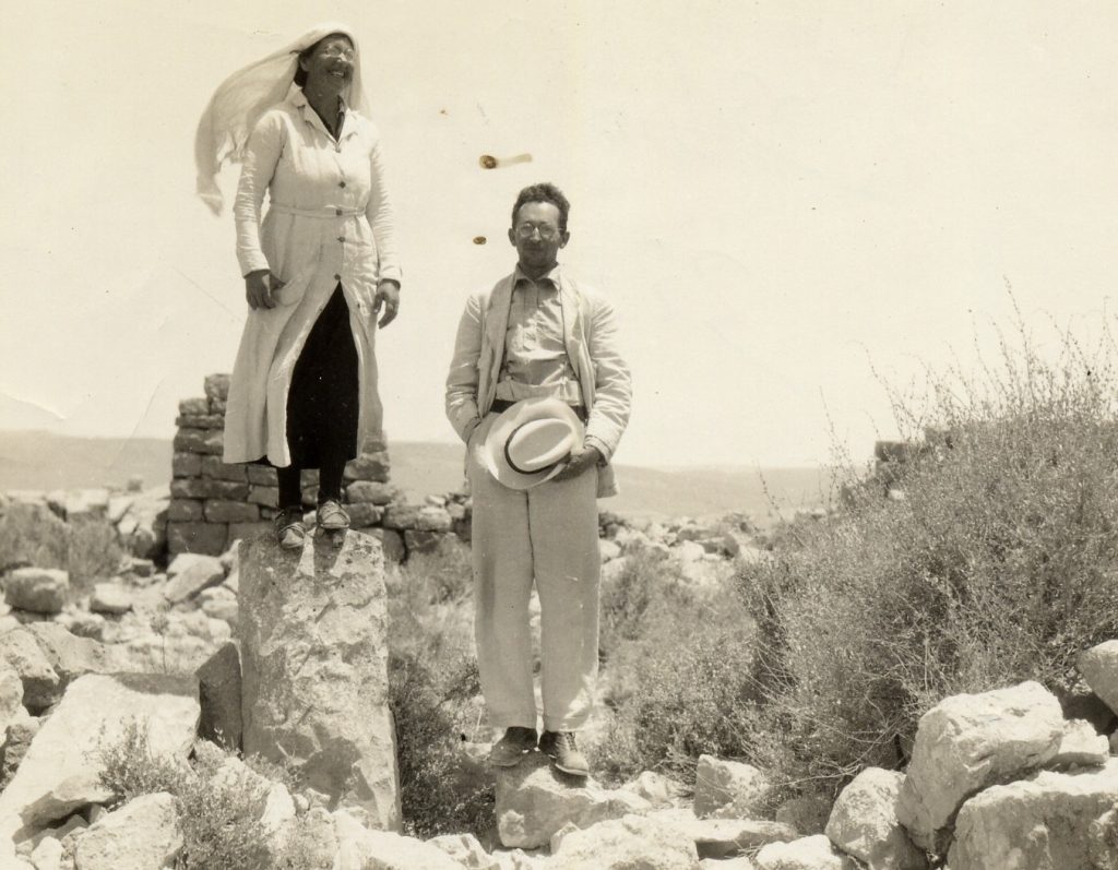 יצחק בן־צבי ורחל ינאית בטיול, ארכיון יד בן־צבי